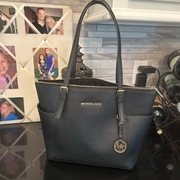 SOLD - Michael Kors Charlotte Bag - Picture 5 of 11